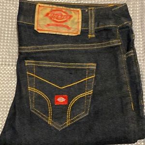 NWOT women’s Dickies skinny jeans size 11